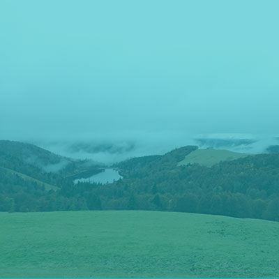 Rouler dans les nuages de la route des crêtes