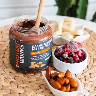 Pancakes énergétiques protéinés avec le Beurre Amandes Cacao The Protein Works
